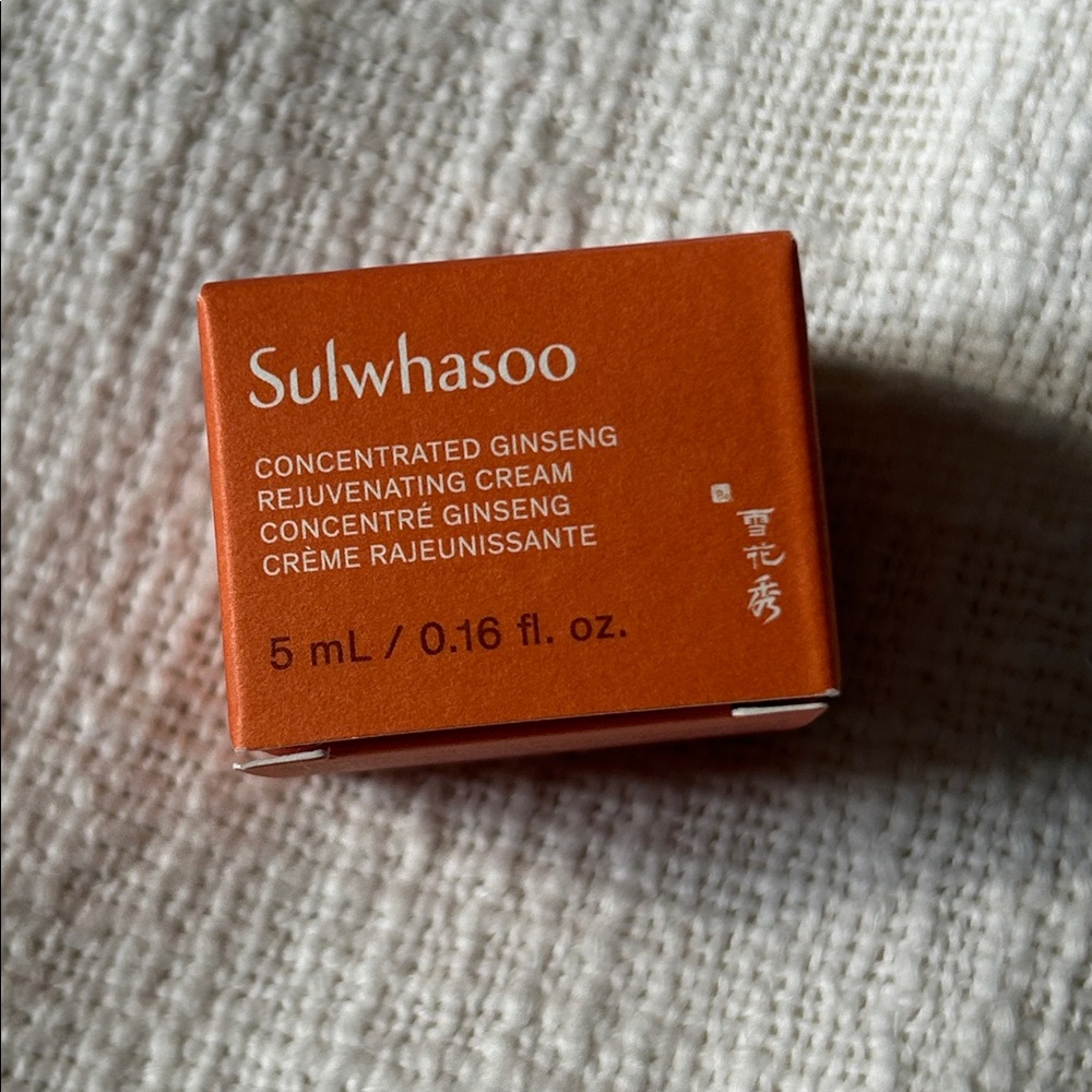 ⭐️ 5 for $20 - New Sulwhasoo Concentrated Ginseng Rejuvenating Cream Sample